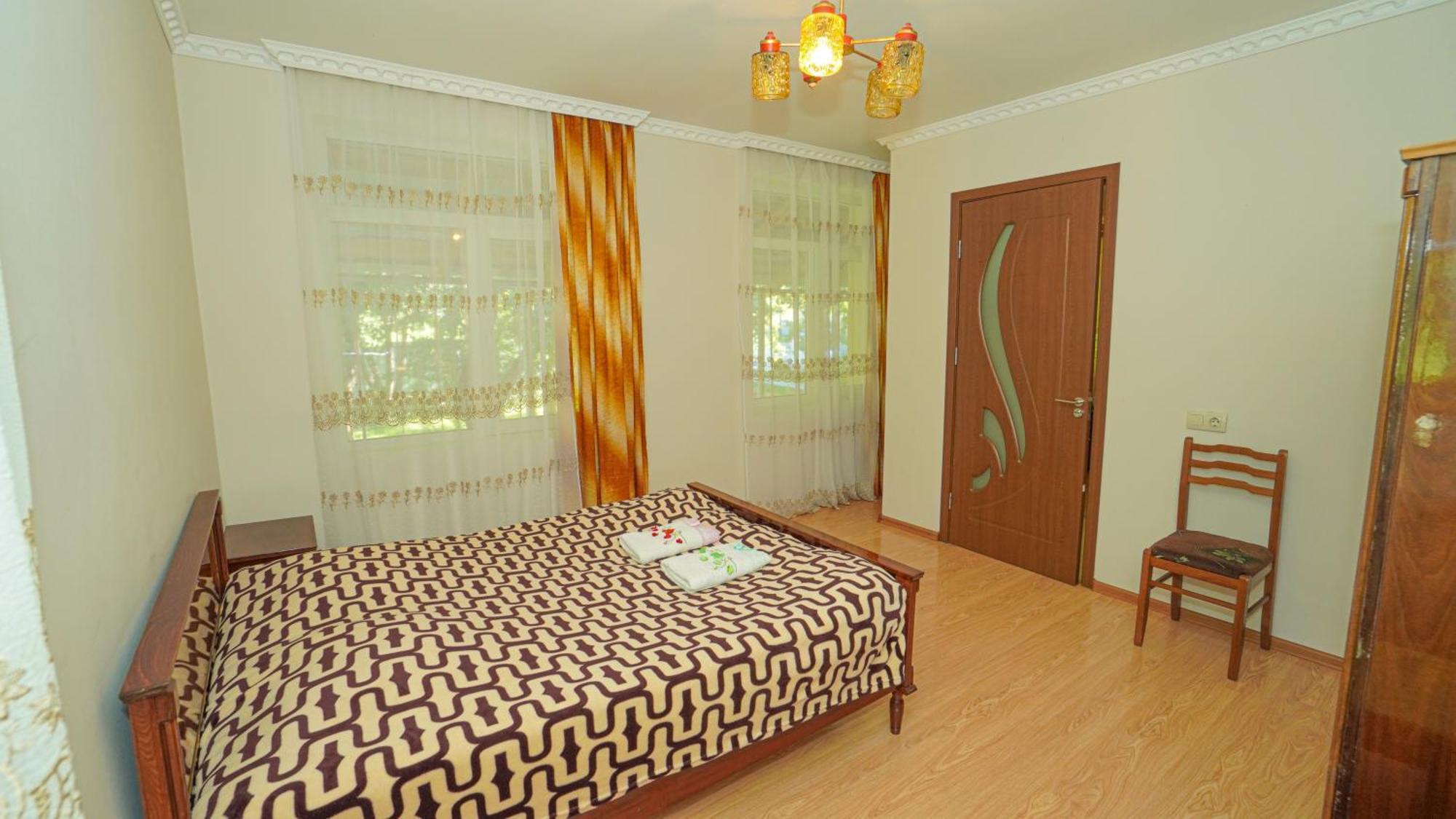 Givi Kakhiani'S Guesthouse Zhabeshi Esterno foto