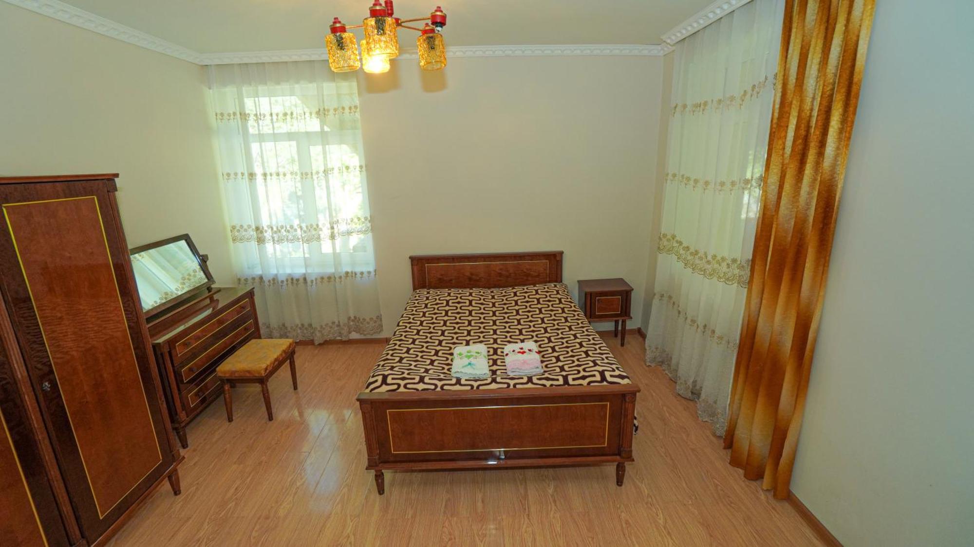 Givi Kakhiani'S Guesthouse Zhabeshi Esterno foto