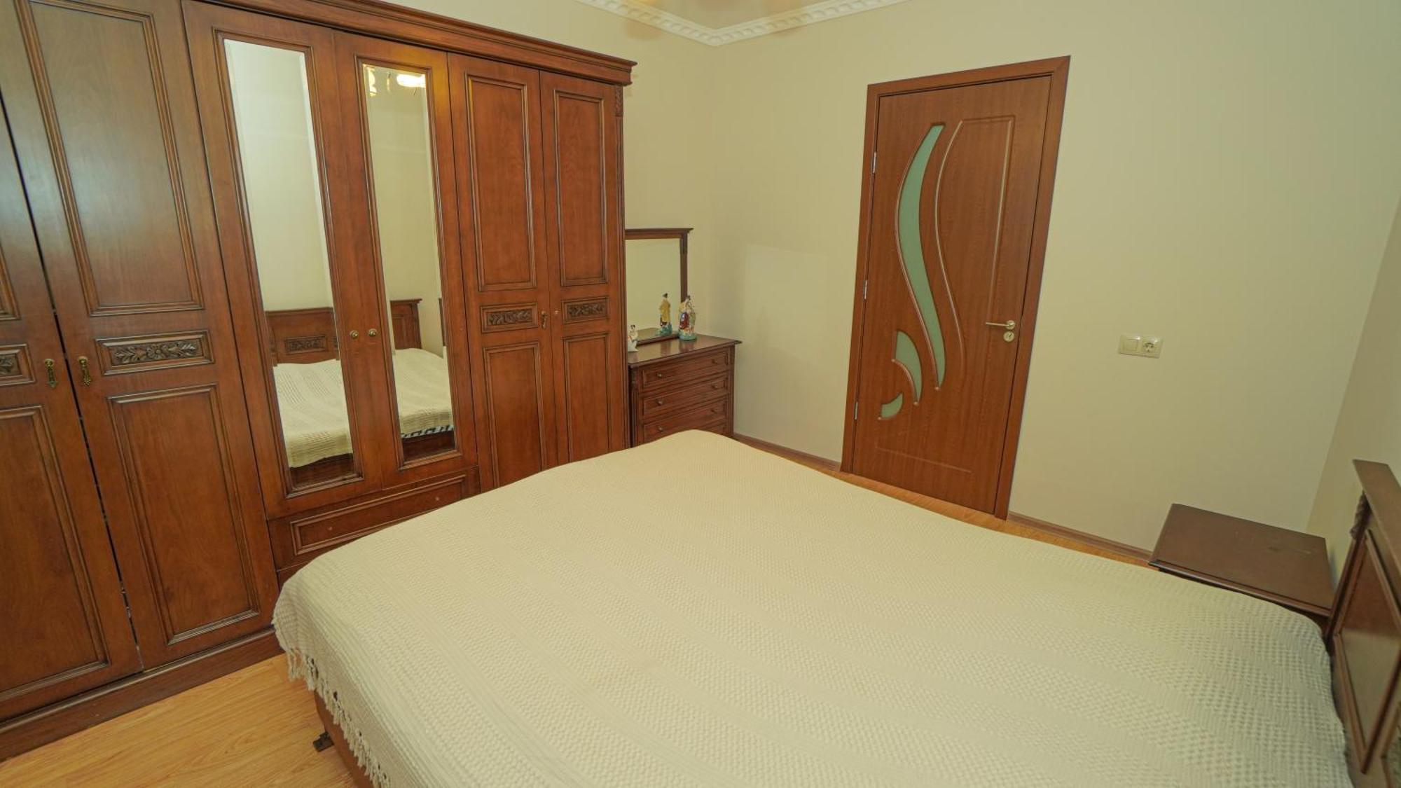 Givi Kakhiani'S Guesthouse Zhabeshi Esterno foto