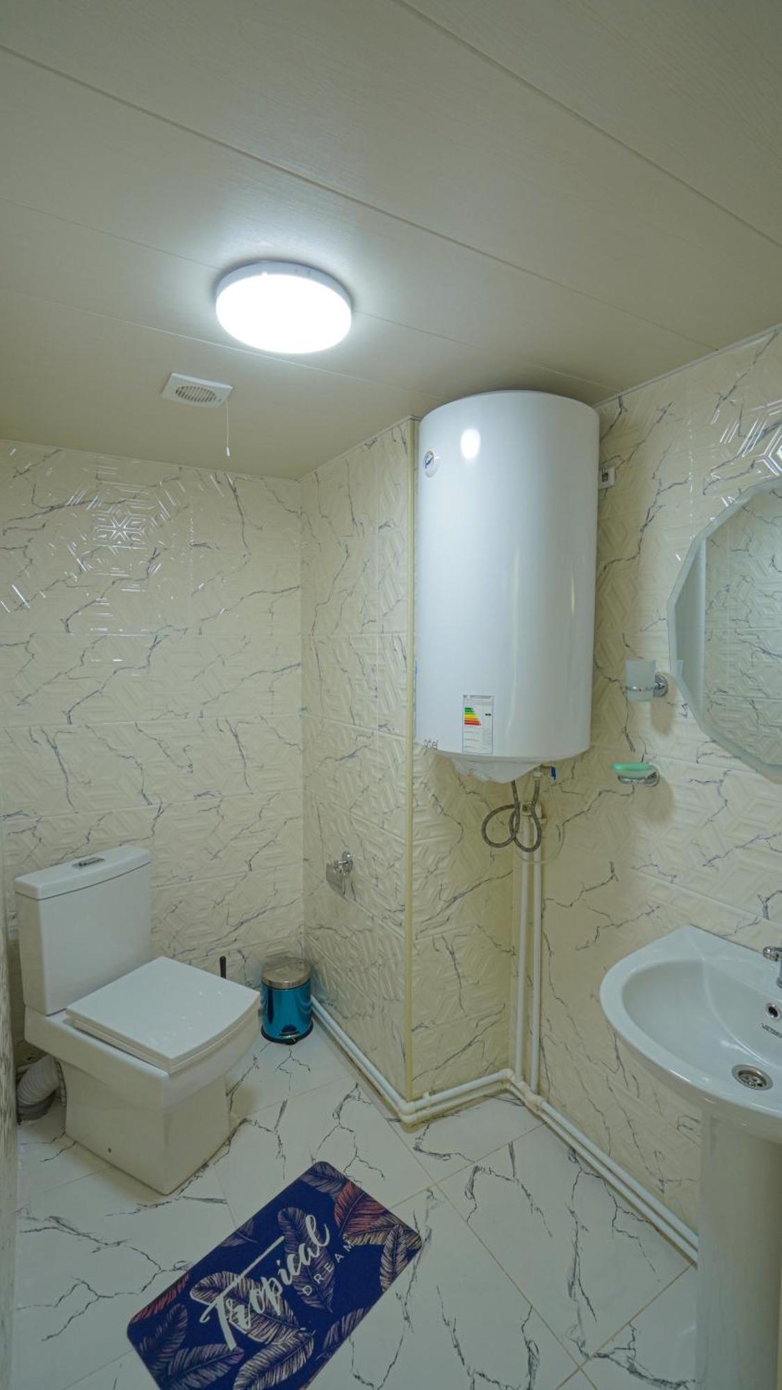 Givi Kakhiani'S Guesthouse Zhabeshi Esterno foto